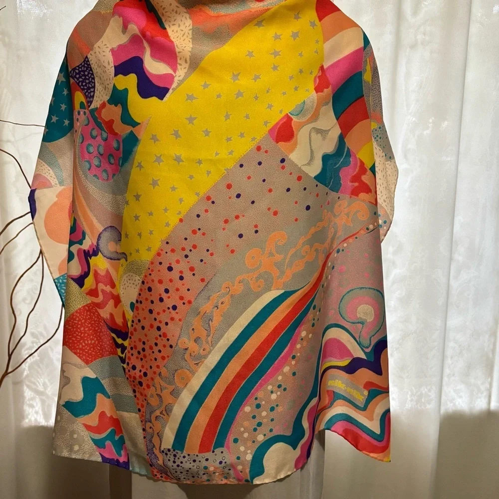 1970's nik-nik Scarf~Psychedelic Pattern~Designed in Paris~printed in Italy - Picture 8 of 11